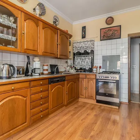 Apartmán Pet Friendly In With Kitchen Kostrena