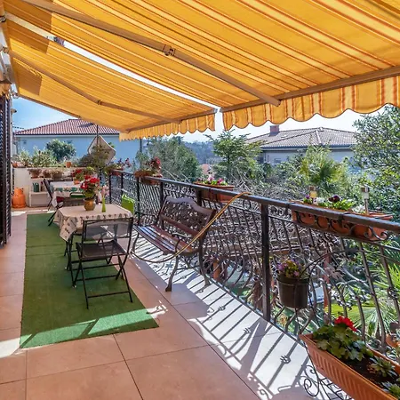 Pet Friendly In With Kitchen Appartamento Kostrena